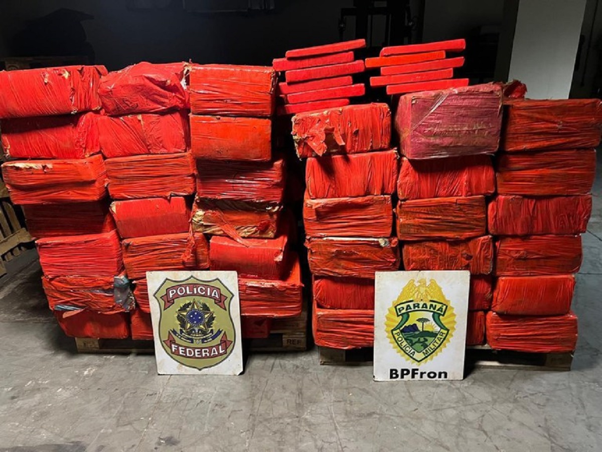 PF e BPFRON desmantelam depósito e apreendem quase duas toneladas de maconha em Marechal Cândido Rondon