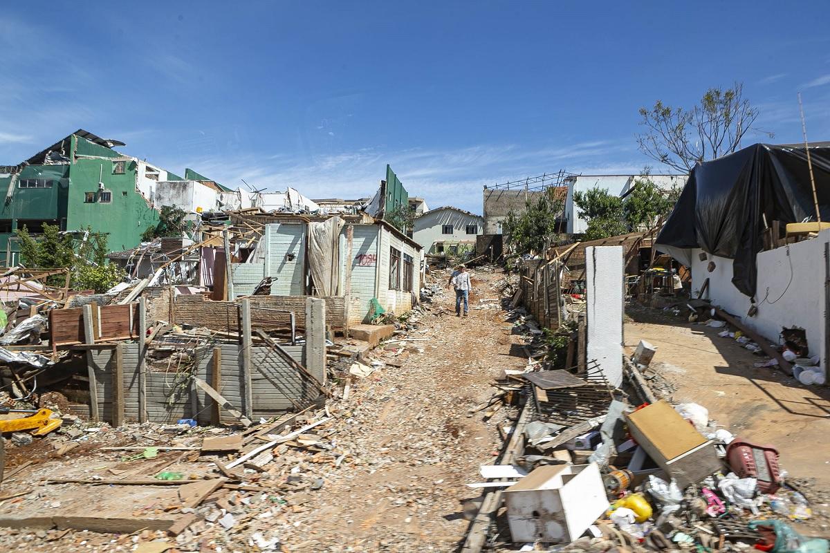 Estado dispensa licenças para agilizar reconstrução de Rio Bonito do Iguaçu