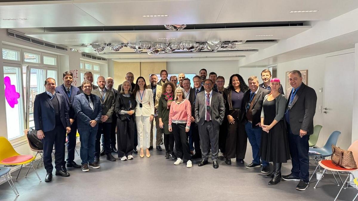 Prefeito Mario Costenaro participa de visita técnica à Fundação Crespo, na Alemanha