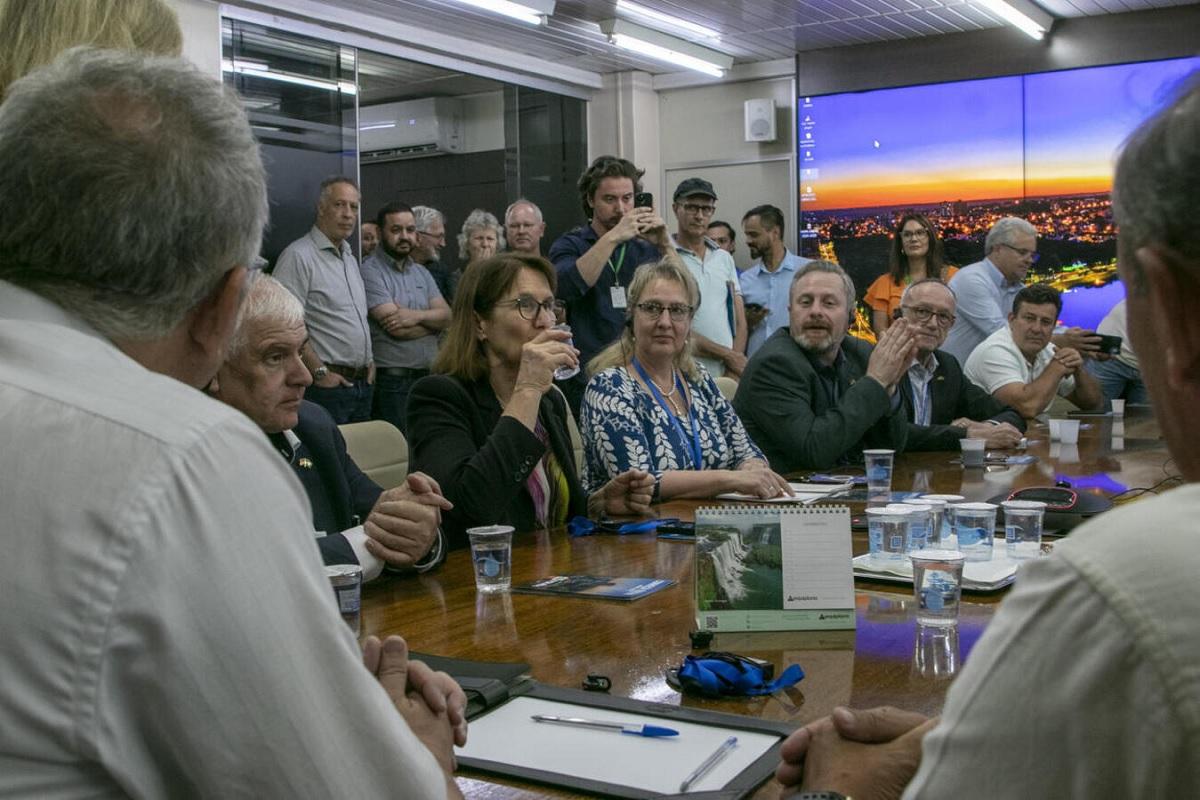 Parlamentares alemães visitam Toledo para conhecer modelo agropecuário