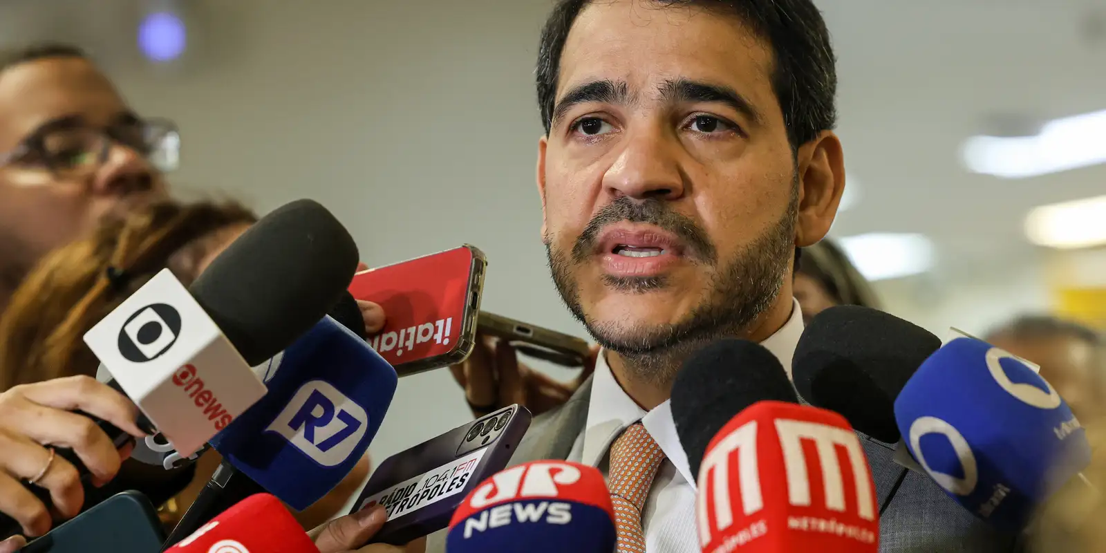 Parecer da indicação de Jorge Messias ao STF é lido na CCJ do Senado