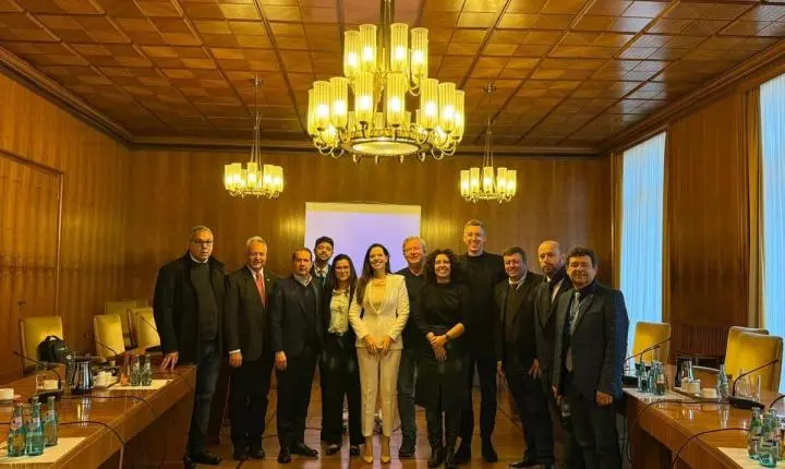 Costenaro conhece modelo de gestão digitalizada em Frankfurt