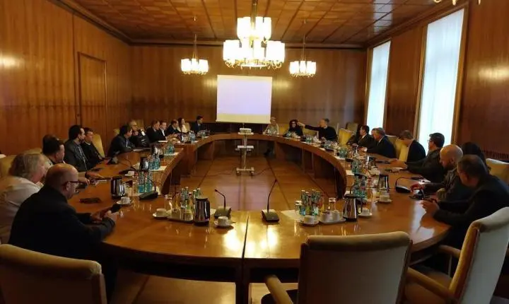 Costenaro conhece modelo de gestão digitalizada em Frankfurt