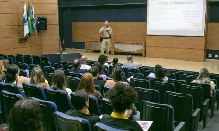 Estabelecimentos noturnos de Toledo Recebem Treinamento para o Carnaval