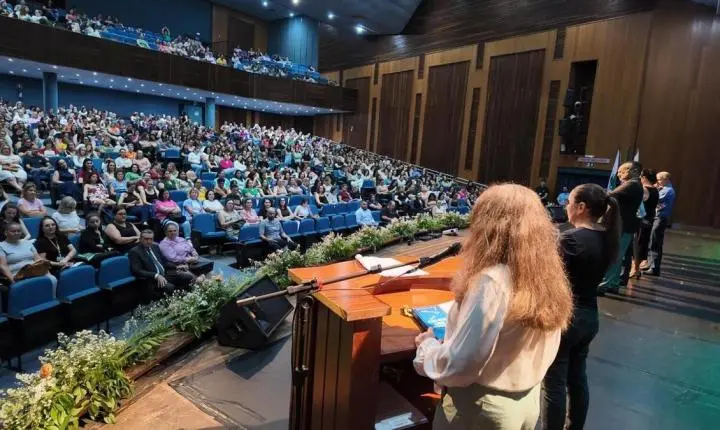 Evento marca a abertura do ano letivo em Toledo