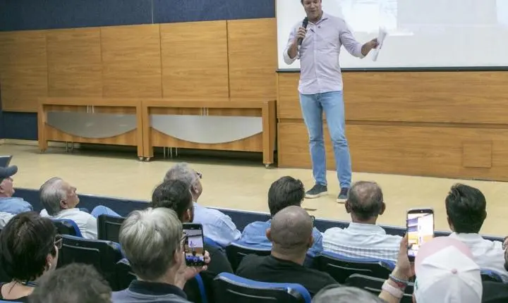 Guto Silva assina convênio para ponte estaiada em Toledo