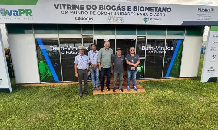 Prefeito Costenaro conhece programa Paraná Conectado