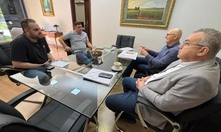 Prefeito Costenaro cumpre agenda em Curitiba por projetos e programas