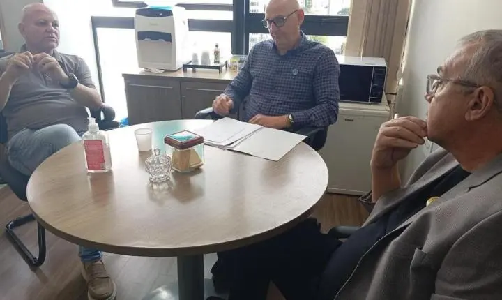 Prefeito de Toledo acompanha projetos junto ao Governo do Paraná